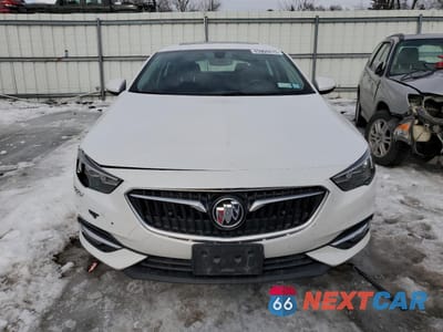 Piąte zdjęcie samochodu w środku: 2018 BUICK REGAL ESSENCE VIN:W04GP6SX2J1052100 - miniatura