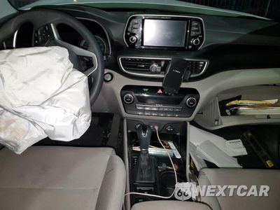 Zdjęcie 8 z 12 samochodu: 2020 HYUNDAI TUCSON LIMITED VIN:KM8J3CAL7LU250222 - miniatura
