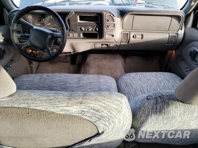Zdjęcie 8 z 15 samochodu: 1999 GMC SUBURBAN K1500 VIN:1GDFK16R6XJ778691 - miniatura