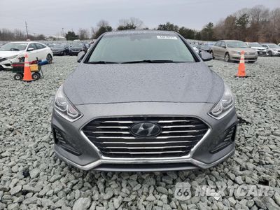 Piąte zdjęcie samochodu w środku: 2018 HYUNDAI SONATA SPORT VIN:5NPE34AF3JH681475 - miniatura