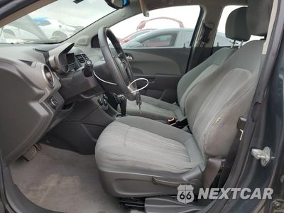 Zdjęcie 7 z 12 samochodu: 2012 CHEVROLET SONIC LT VIN:1G1JC5SH9C4174313 - miniatura