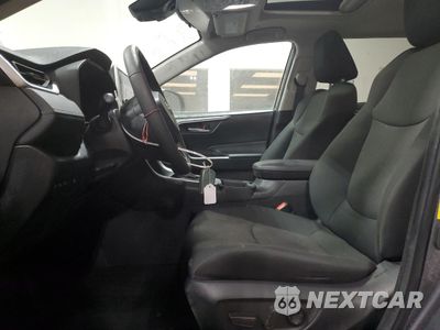 Zdjęcie 7 z 16 samochodu: 2023 TOYOTA RAV4 XLE VIN:2T3P1RFV0PW354111 - miniatura