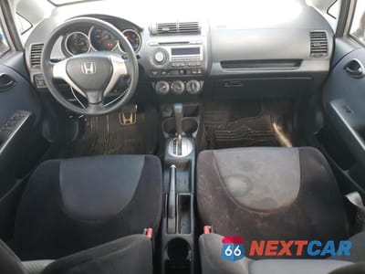 Zdjęcie 8 z 12 samochodu: 2007 HONDA FIT VIN:JHMGD38447S064664 - miniatura