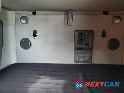 Zdjęcie 6 z 10 samochodu: 2023 VOLVO VN VNL VIN:4V4NC9EH6PN329111 - miniatura