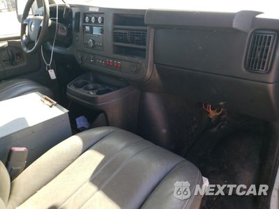 Zdjęcie 8 z 12 samochodu: 2014 CHEVROLET EXPRESS G2500 VIN:1GCWGFCA0E1161432 - miniatura