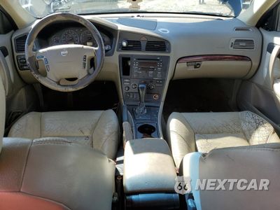 Zdjęcie 8 z 11 samochodu: 2004 VOLVO V70 FWD VIN:YV1SW59V542407951 - miniatura