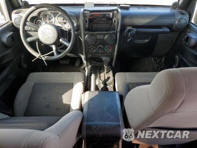 Zdjęcie 8 z 15 samochodu: 2010 JEEP WRANGLER UNLIMITED SPORT VIN:1J4BB3H16AL146902 - miniatura