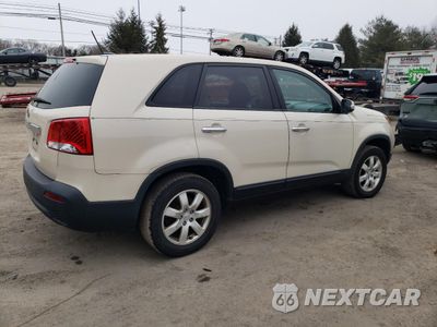 Trzecie zdjęcie samochodu z tyłu: 2011 KIA SORENTO BASE VIN:5XYKT3A11BG084075 - miniatura