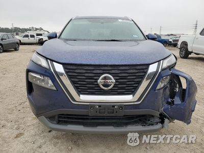 Piąte zdjęcie samochodu w środku: 2021 NISSAN ROGUE SV VIN:5N1AT3BA9MC696599 - miniatura
