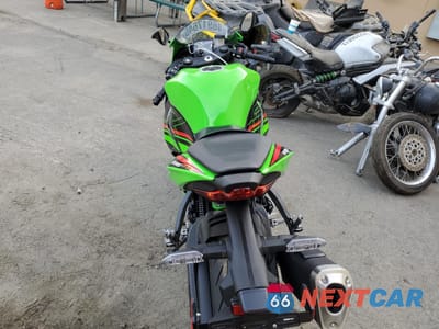Czwarte zdjęcie samochodu z boku: 2024 KAWASAKI ZX636 K VIN:JKBZXJJ18RA005685 - miniatura