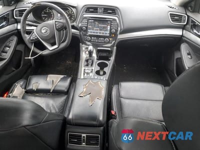 Zdjęcie 8 z 12 samochodu: 2018 NISSAN MAXIMA 3.5S VIN:1N4AA6AP3JC365763 - miniatura