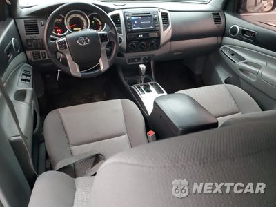 Zdjęcie 8 z 12 samochodu: 2013 TOYOTA TACOMA DOUBLE CAB VIN:3TMLU4EN0DM109896 - miniatura