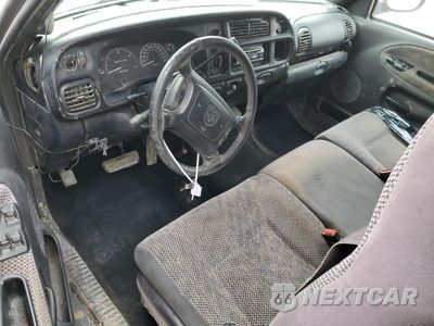 Zdjęcie 8 z 12 samochodu: 2002 DODGE RAM 2500 VIN:3B7KC23642M282963 - miniatura