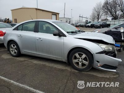 Czwarte zdjęcie samochodu z boku: 2012 CHEVROLET CRUZE LS VIN:1G1PC5SH5C7224987 - miniatura