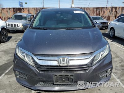Piąte zdjęcie samochodu w środku: 2018 HONDA ODYSSEY EX VIN:5FNRL6H57JB059339 - miniatura