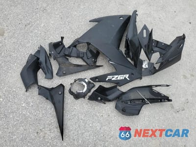 Zdjęcie 9 z 10 samochodu: 2009 YAMAHA FZ6 R VIN:JYARJ18E39A000846 - miniatura