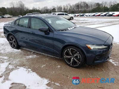 Czwarte zdjęcie samochodu z boku: 2024 VOLVO S60 PLUS VIN:7JRL12FL7RG314435 - miniatura