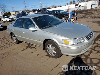 Czwarte zdjęcie samochodu z boku: 2001 TOYOTA CAMRY CE VIN:4T1BG22K01U061854 - miniatura