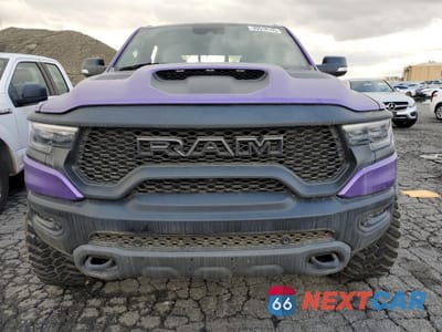 Piąte zdjęcie samochodu w środku: 2021 RAM 1500 TRX VIN:1C6SRFU90MN902187 - miniatura