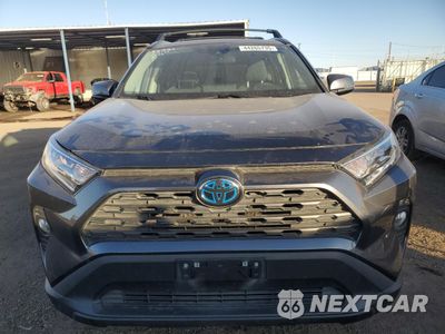 Piąte zdjęcie samochodu w środku: 2021 TOYOTA RAV4 XLE VIN:4T3R6RFV9MU015241 - miniatura