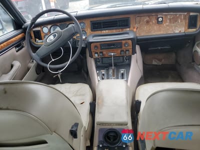 Zdjęcie 8 z 12 samochodu: 1985 JAGUAR XJ6 VANDEN PLAS VIN:SAJAY1347FC399810 - miniatura