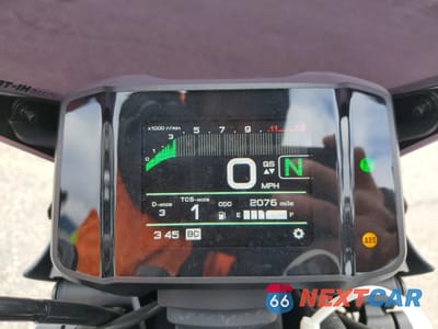 Zdjęcie 7 z 10 samochodu: 2022 YAMAHA MT09 C VIN:JYARN71Y4NA000599 - miniatura