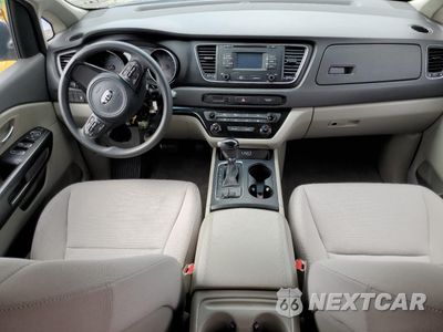 Zdjęcie 8 z 15 samochodu: 2015 KIA SEDONA LX VIN:KNDMB5C15F6068684 - miniatura