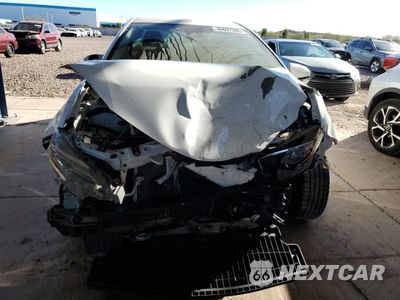 Piąte zdjęcie samochodu w środku: 2018 TOYOTA COROLLA L VIN:2T1BURHE0JC031189 - miniatura