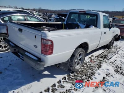 Trzecie zdjęcie samochodu z tyłu: 2001 FORD RANGER VIN:1FTYR10U71TA75361 - miniatura