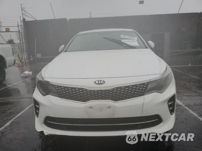 Piąte zdjęcie samochodu w środku: 2016 KIA OPTIMA SX VIN:5XXGW4L29GG048865 - miniatura