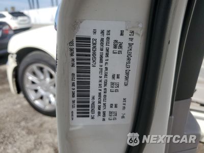 Zdjęcie 12 z 12 samochodu: 2006 CHRYSLER 300C VIN:2C3KA63HX6H534710 - miniatura