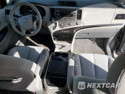 Zdjęcie 8 z 15 samochodu: 2011 TOYOTA SIENNA LE VIN:5TDKK3DC2BS026091 - miniatura
