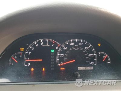 Zdjęcie 9 z 12 samochodu: 2005 TOYOTA CAMRY LE VIN:4T1BE32K05U049088 - miniatura