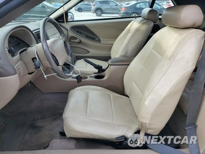 Zdjęcie 7 z 12 samochodu: 2001 FORD MUSTANG VIN:1FAFP44401F108200 - miniatura