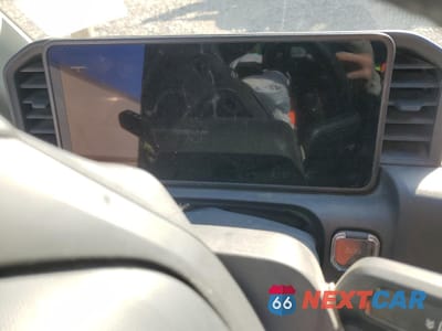 Zdjęcie 9 z 12 samochodu: 2023 RIVIAN EDV 700 VIN:7FCEHEB73PN012687 - miniatura