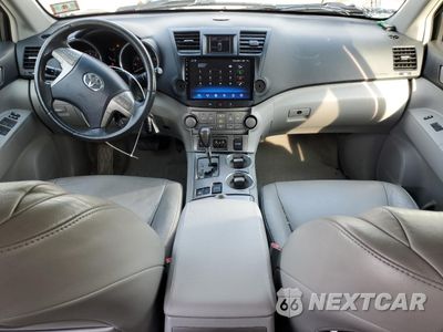 Zdjęcie 8 z 15 samochodu: 2010 TOYOTA HIGHLANDER SE VIN:5TDJK3EH4AS019051 - miniatura