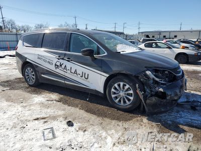 Czwarte zdjęcie samochodu z boku: 2018 CHRYSLER PACIFICA TOURING L VIN:2C4RC1BG7JR280635 - miniatura