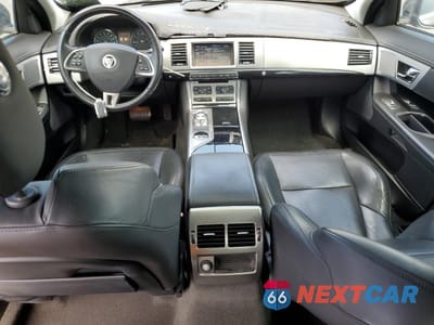 Zdjęcie 8 z 12 samochodu: 2012 JAGUAR XF PORTFOLIO VIN:SAJWA0HB6CLS34306 - miniatura