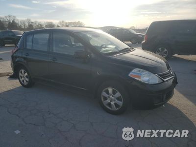 Czwarte zdjęcie samochodu z boku: 2012 NISSAN VERSA S VIN:3N1BC1CP1CK252631 - miniatura