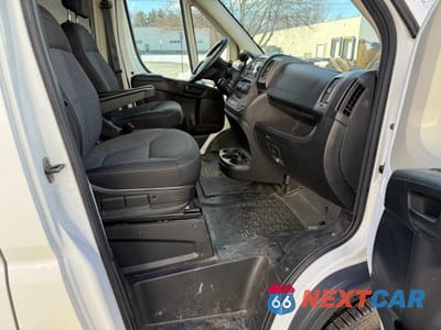 Piąte zdjęcie samochodu w środku: 2014 RAM PROMASTER 2500 2500 HIGH VIN:3C6TRVCD0EE130171 - miniatura