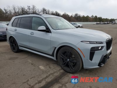 Czwarte zdjęcie samochodu z boku: 2023 BMW X7 XDRIVE40I VIN:5UX23EM04P9P81441 - miniatura