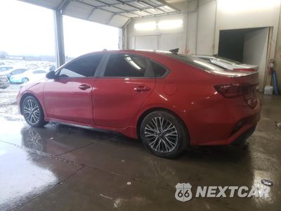 Drugie zdjęcie samochodu z przodu: 2024 KIA FORTE GT LINE VIN:3KPF54AD6RE743108 - miniatura