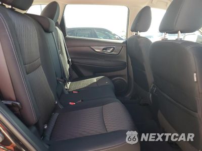 Zdjęcie 11 z 14 samochodu: 2019 NISSAN ROGUE S VIN:KNMAT2MT2KP507777 - miniatura