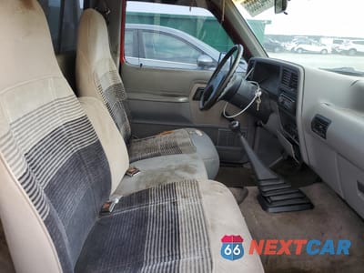 Zdjęcie 10 z 14 samochodu: 1992 FORD RANGER VIN:1FTCR10U8NTA08722 - miniatura