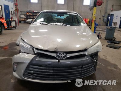 Piąte zdjęcie samochodu w środku: 2017 TOYOTA CAMRY LE VIN:4T1BF1FK8HU668277 - miniatura