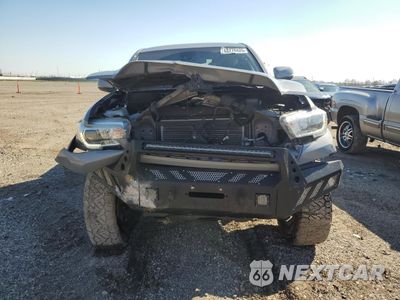 Piąte zdjęcie samochodu w środku: 2021 TOYOTA TACOMA DOUBLE CAB VIN:3TMCZ5AN5MM391157 - miniatura