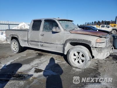 Czwarte zdjęcie samochodu z boku: 2004 GMC NEW SIERRA K1500 VIN:2GTEK19T341363891 - miniatura