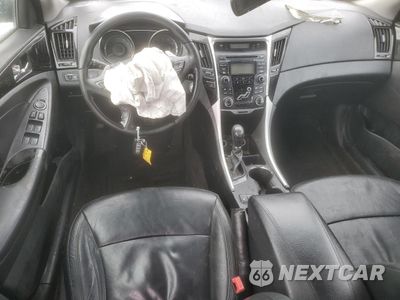 Zdjęcie 8 z 14 samochodu: 2013 HYUNDAI SONATA SE VIN:5NPEC4AB3DH562973 - miniatura