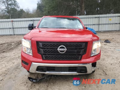 Piąte zdjęcie samochodu w środku: 2024 NISSAN TITAN PRO-4X VIN:1N6AA1EDXRN105760 - miniatura
