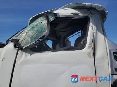 Zdjęcie 10 z 10 samochodu: 2006 VOLVO VN VNL VIN:4V4NC9GG56N418946 - miniatura